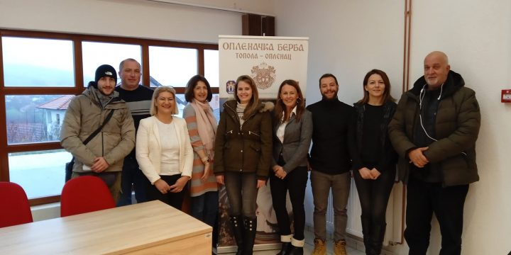 Turistička organizacija ,,Oplenac“ Topola je u saradnji sa televizijom Balkan Trip organizovala snimanje emisije 5×5